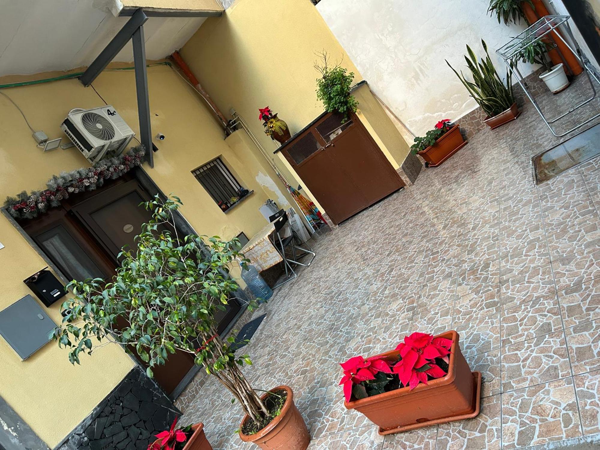 Dany House Apartment Catania Bagian luar foto